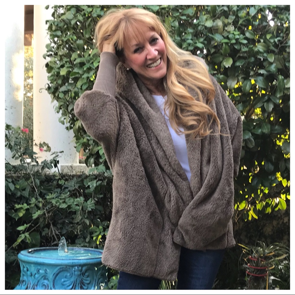 LAST 2 - Wrap Me in Luxury!